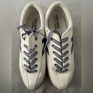 Tretorn tennis shoes